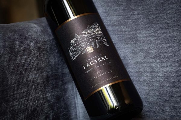 Creation packaging vin bordeaux