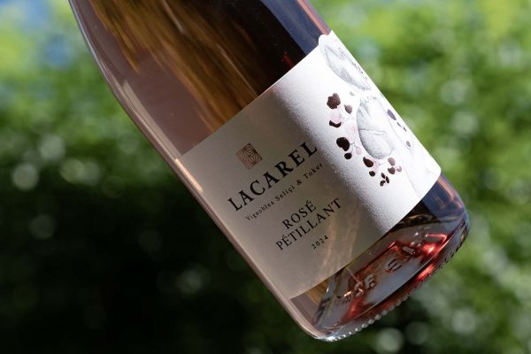 Creation packaging vin bordeaux